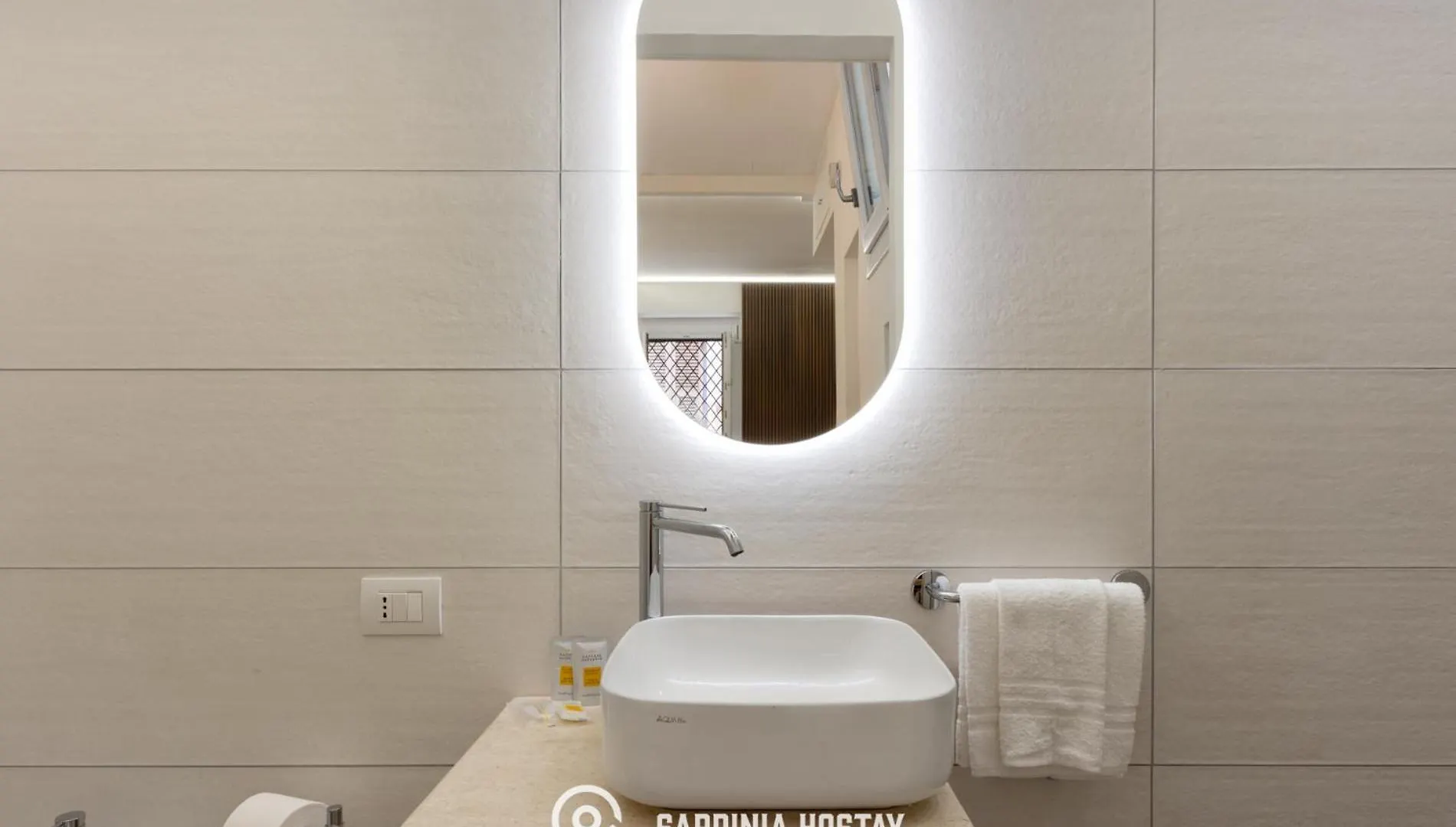 B Room Cagliari Apartment